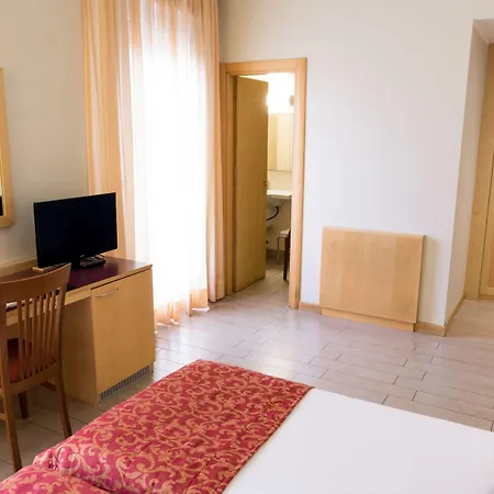 Hotel Mokinba Cristallo 3*