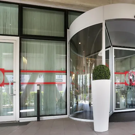 Ramada Plaza By Wyndham 4* Milan