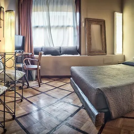 米兰中心床+艺术旅馆 住宿加早餐酒店