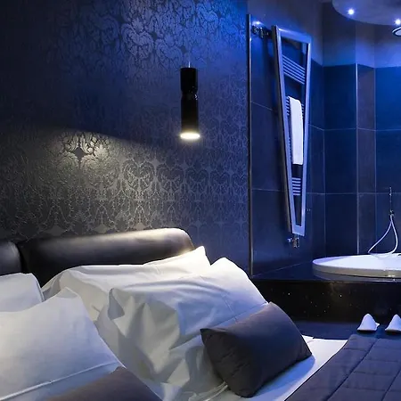 Gatto Bianco Mia Hotell 2*