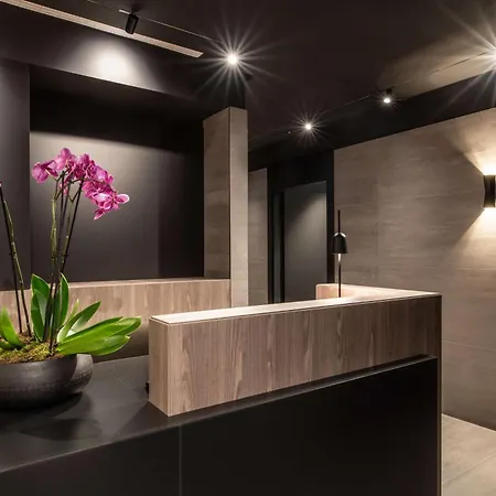 Radisson Collection Hotel, Palazzo Touring Club Hotel