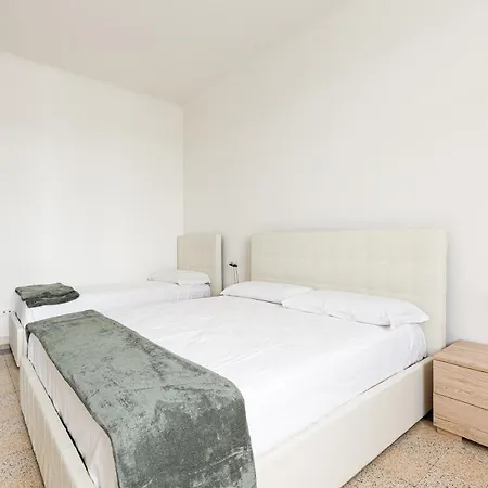 Ca' Granda Bright Apartment