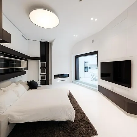 Casa Lussuosa E Moderna -