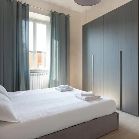 Apartament Easytopstay - Zara Bright Flat Mediolan