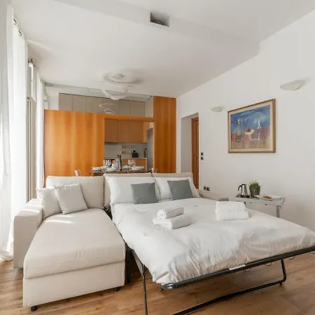 The Best Rent - Spacious Near Colonne S Lorenzo Apartment *
