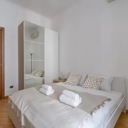 The Best Rent - Spacious Near Colonne S Lorenzo Milan