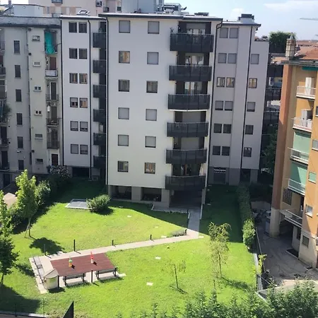شقة Cozy Flat In Porta Romana ميلان
