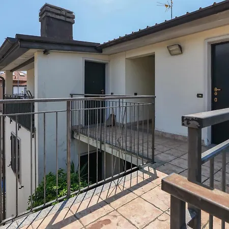 Apartment Primopiano - Euclide Milan