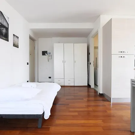 Apartment Primopiano - Euclide Milan