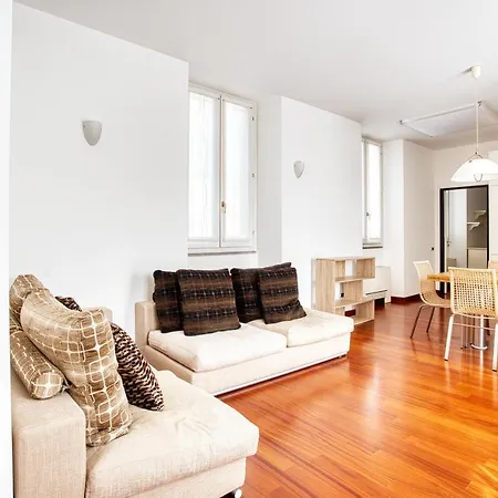 Joivy Trendy Near Sforzesco Castle *