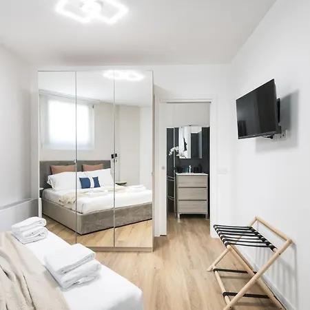 شقة Easylife - Dimora Di Lusso A In Zona Colonne