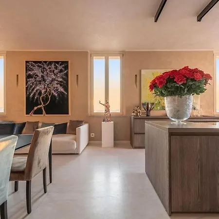 Rooftop Elegant In Center 3br * Milano