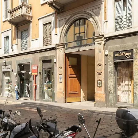 Pontaccio Apartment *