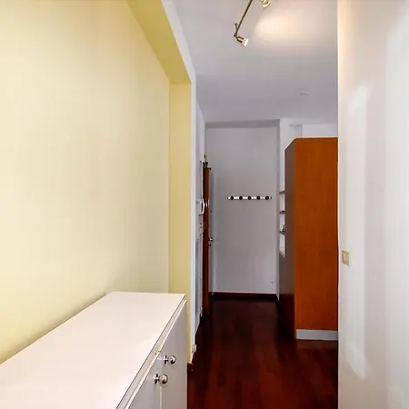 Apartment Casa Kandinsky - 10 Minuti Da Aeroporto Di Linate