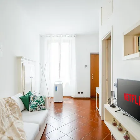 Apartment {corso Sempione - Citylife} - Wi-fi / Netflix /mm5