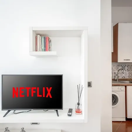{corso Sempione - Citylife} - Wi-fi / Netflix /mm5 Milan