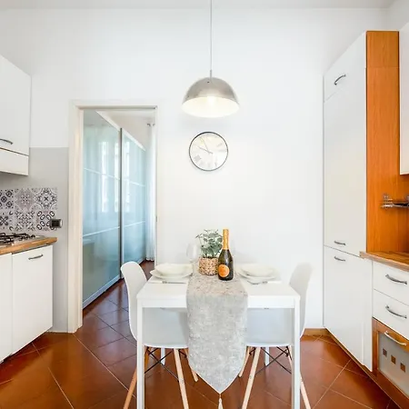 {corso Sempione - Citylife} - Wi-fi / Netflix /mm5 Apartment