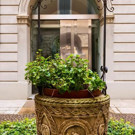 Real Jewel Next To Cenacolo And Cadorna Station * Milan