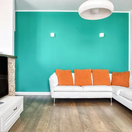 Joivy Superb 2bed Flat With Balcony Apartment