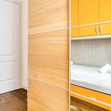 Joivy Superb 2bed Flat With Balcony Apartment Milan