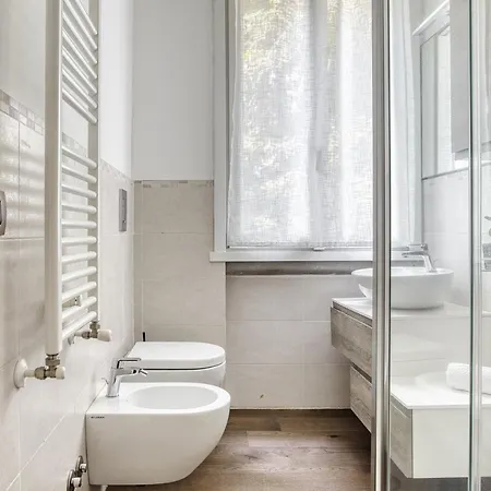 Joivy Superb 2bed Flat With Balcony Apartment Milan