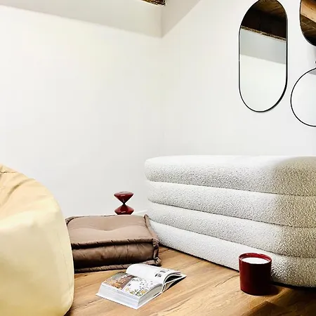 Tarra Luxury * Milan