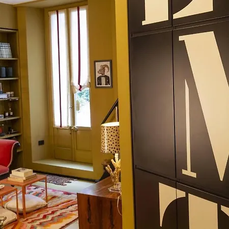 Luxury Bohemian With Private Garden In Appartement Milaan
