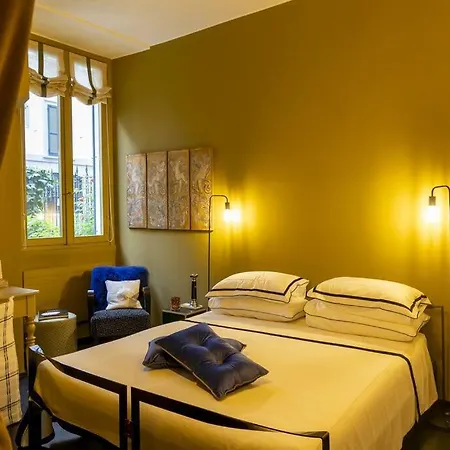 Luxury Bohemian With Private Garden In * Milaan