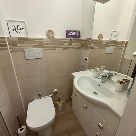 Greta's In Apartamento Milán