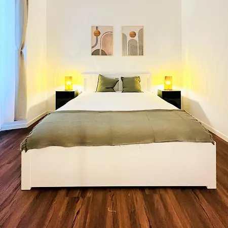 Tarra Luxury Lägenhet *