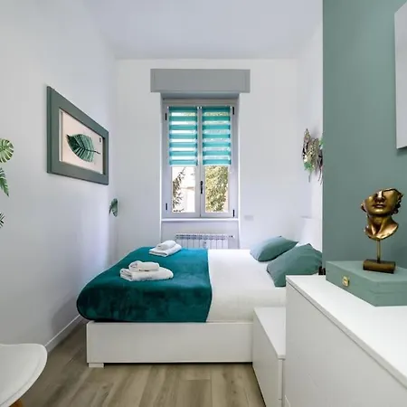 Linate Airport Elegant Suite,tram 1 Minute Away דירה