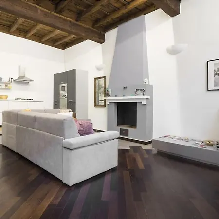The Charming Courtyard On Navigli