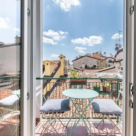 Amazing View From Brera Sancarpoforo9 شقة ميلان