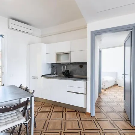 Amazing View From Brera Sancarpoforo9 ميلان