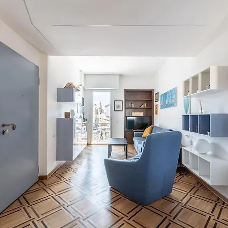 Amazing View From Brera Sancarpoforo9 شقة *