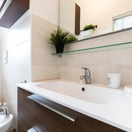 Bellarmino 21 * Milano