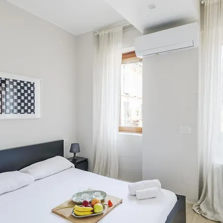 Apartment Easylife - Elegante Penthouse Sui Navigli
