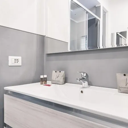 Apartment Easylife - Elegante Penthouse Sui Navigli *