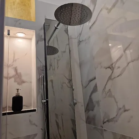 Διαμέρισμα N&ghomesweethome Gogh Elegante E Confortevole *