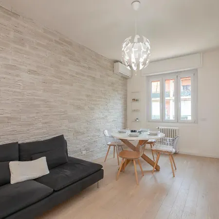 Apartment Youhosty - Grazioli 4 Milan