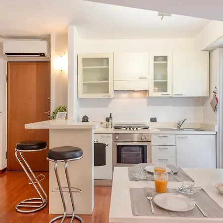 Apartamento Ferrucci, 6 - Monolocale Al Settimo Cielo