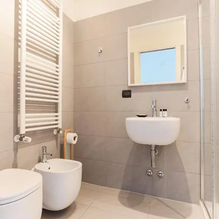 The Rent - With Terrace And Jacuzzi *