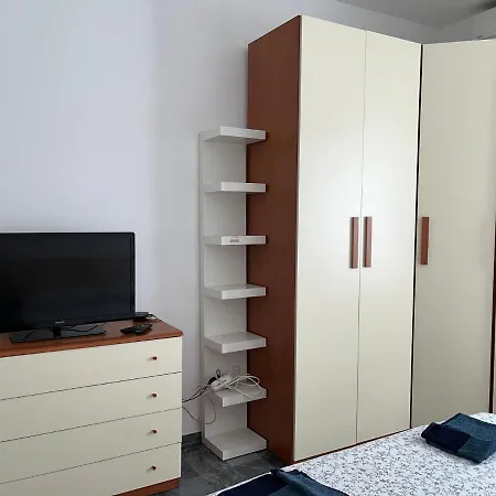 Bilocale Roggia Scagna 7 *