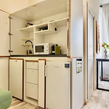 18 Minuti Dal Duomo, Soffitto Con Nuvole Colorate, Favoloso E Accogliente Con Wifi, Netlifx Per 4 Persone * Μιλάνο