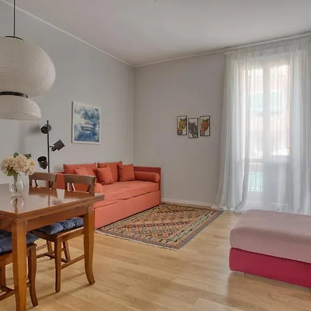 Joivy Lovely Apt, Easy Access To Centre * Milão