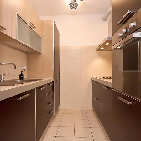 Διαμέρισμα Design House A/c Wifi 20 Minutes From Duomo