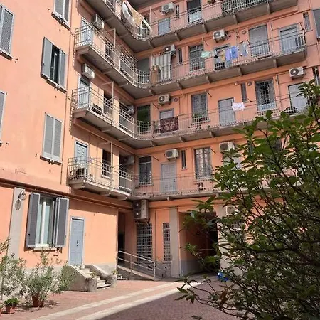 Apartamento Cozy In Near Metro M4 Milán