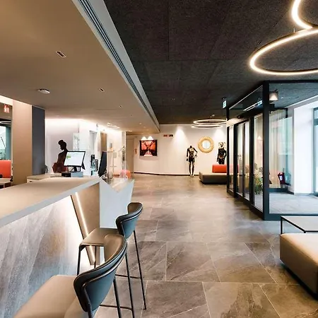 Amedia Milan, Trademark Collection By Wyndham Hotel 4*