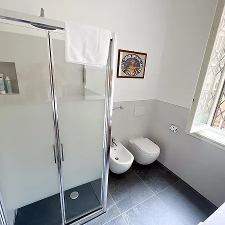 Cozy Duomo - Elegant & Quiet, 300m From Cathedral מילאנו