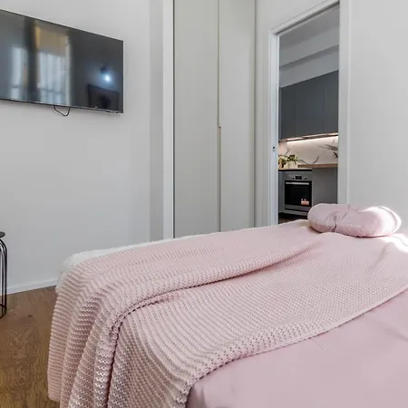Duomo Heartbeat Studio - Via Disciplini * Milan